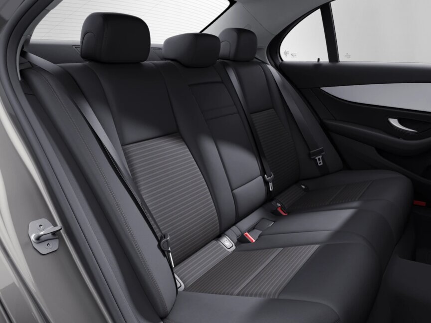 Mercedes-Benz E 200 4MATIC Limousine