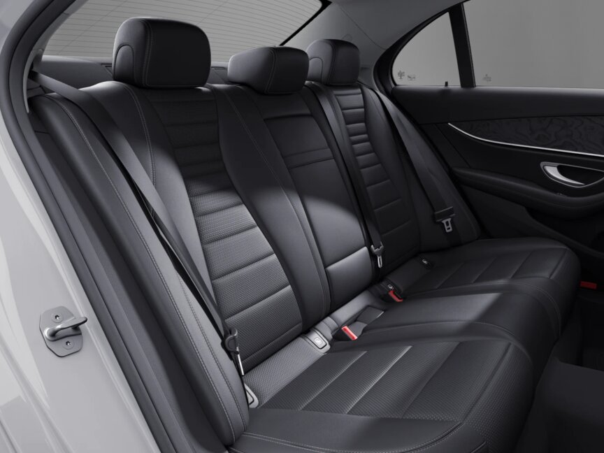 Mercedes-Benz E 200 4MATIC Limousine