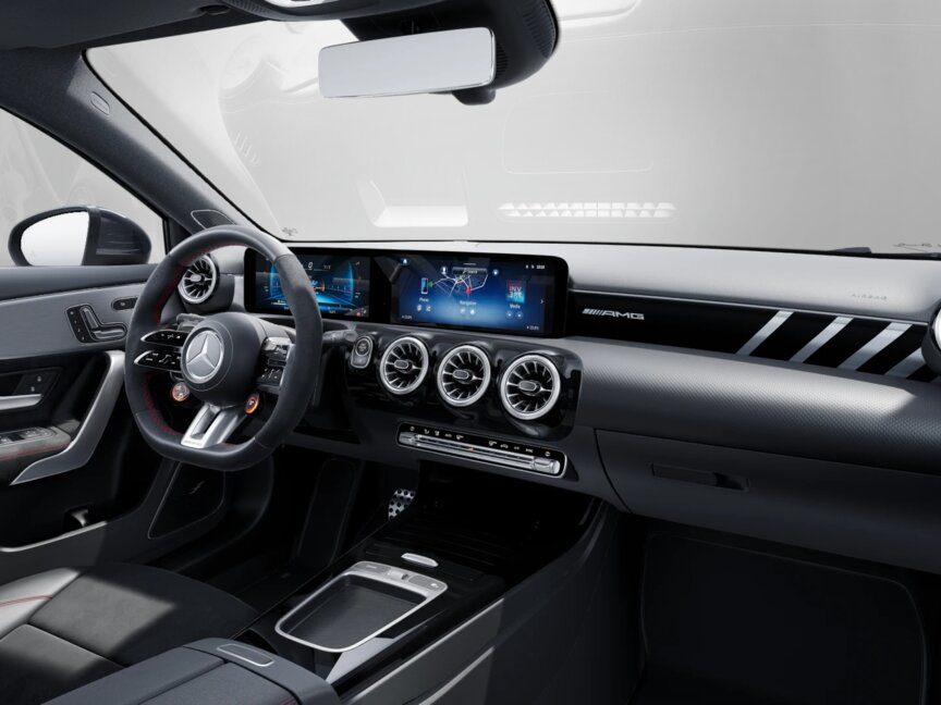 Mercedes-Benz A 35 AMG 4M