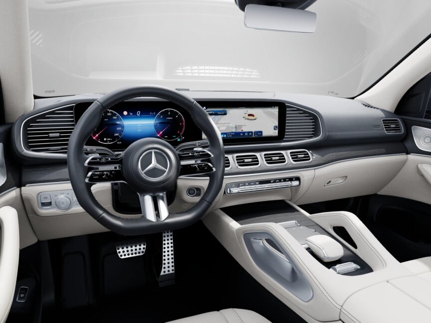 Mercedes-Benz GLS 450 d 4MATIC off-road vehicle