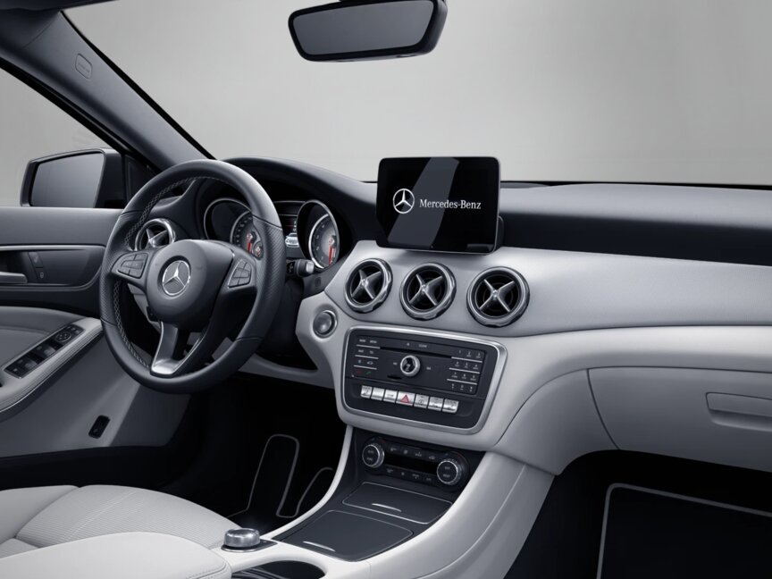 Mercedes-Benz GLA 180