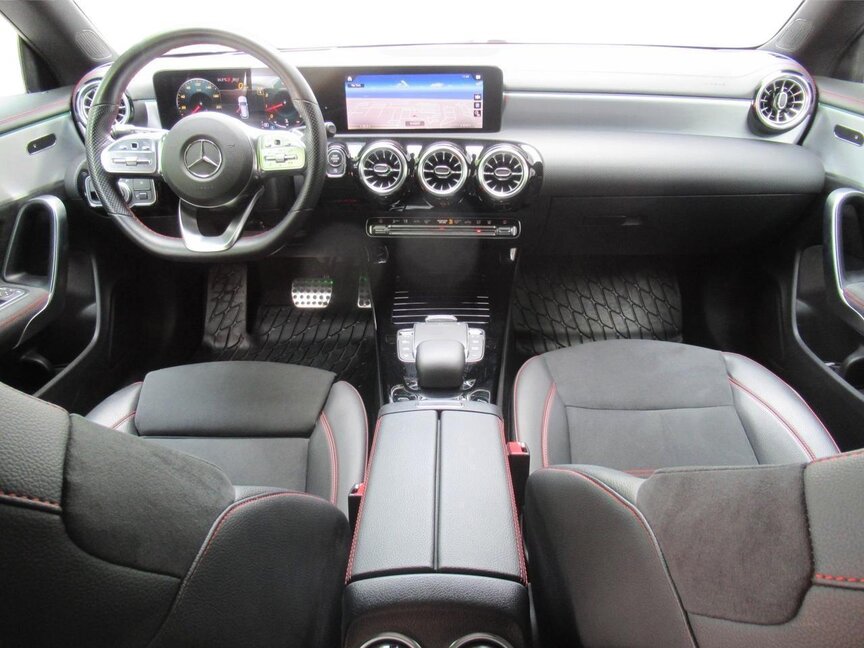 Mercedes-Benz CLA 250 4MATIC Shooting Brake