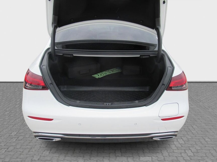 Mercedes-Benz E 300 e 4MATIC Limousine