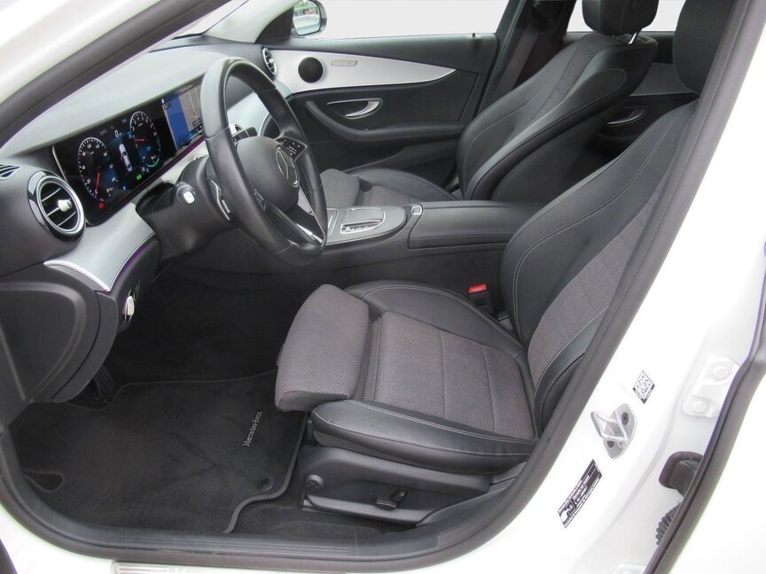 Mercedes-Benz E 300 e 4MATIC Limousine