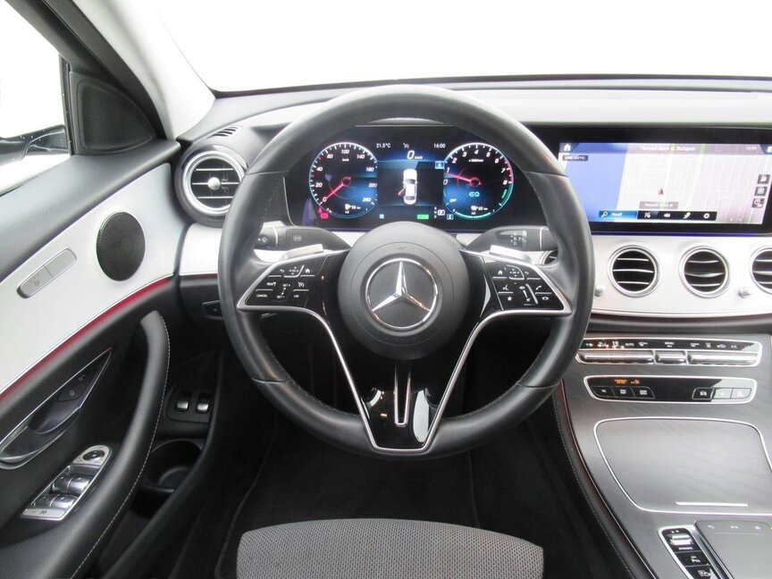 Mercedes-Benz E 300 e 4MATIC Limousine