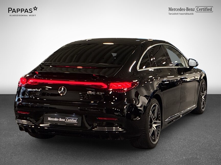 Mercedes-Benz AMG EQE 43 4M