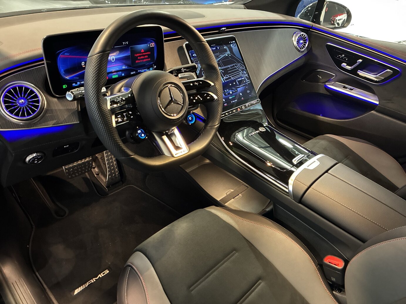 Mercedes-Benz AMG EQE 43 4M