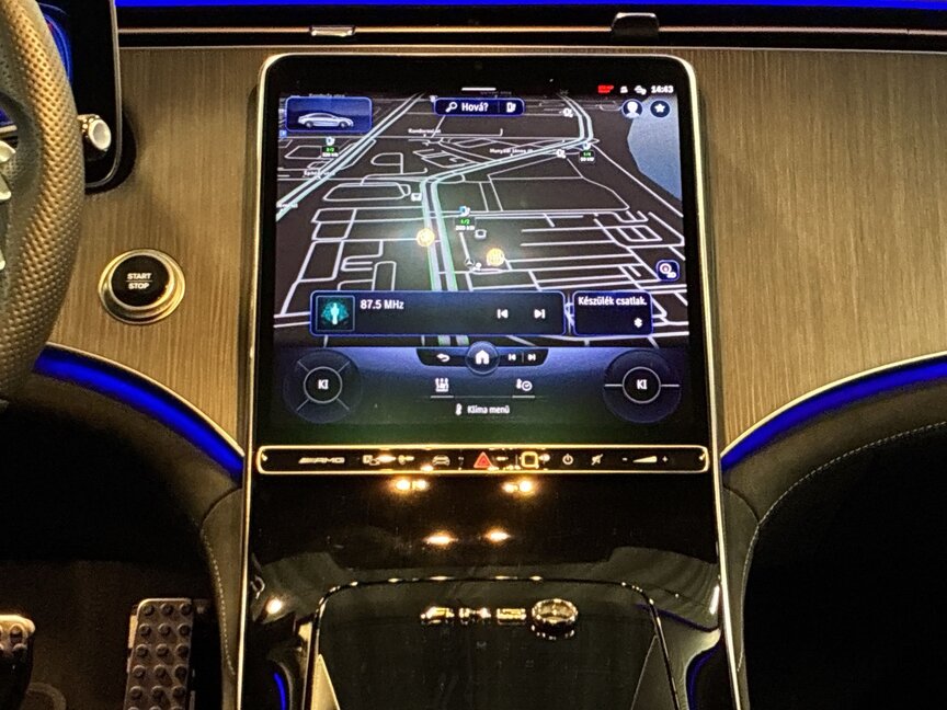 Mercedes-Benz AMG EQE 43 4M