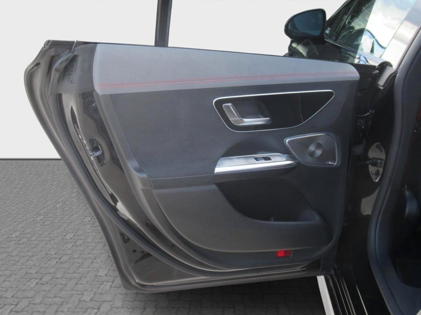 Mercedes-Benz AMG EQE 53 4M+