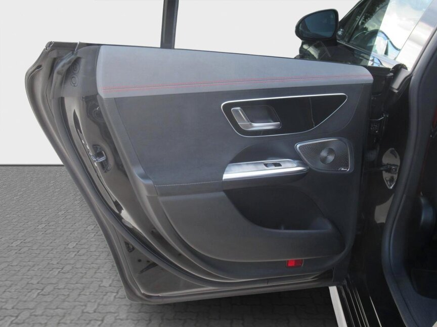 Mercedes-Benz AMG EQE 53 4M+