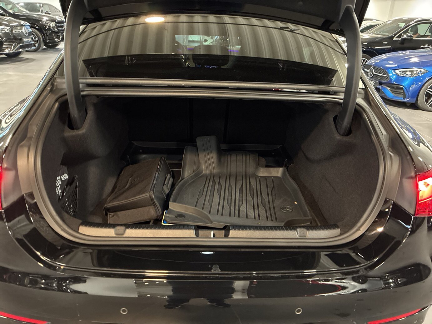 Mercedes-Benz AMG EQE 53 4M+