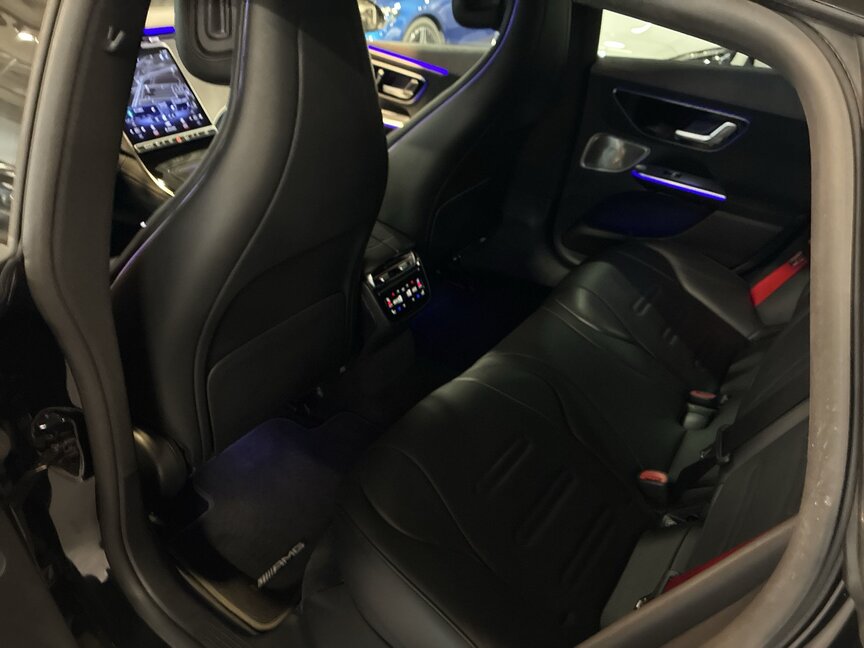 Mercedes-Benz AMG EQE 53 4M+