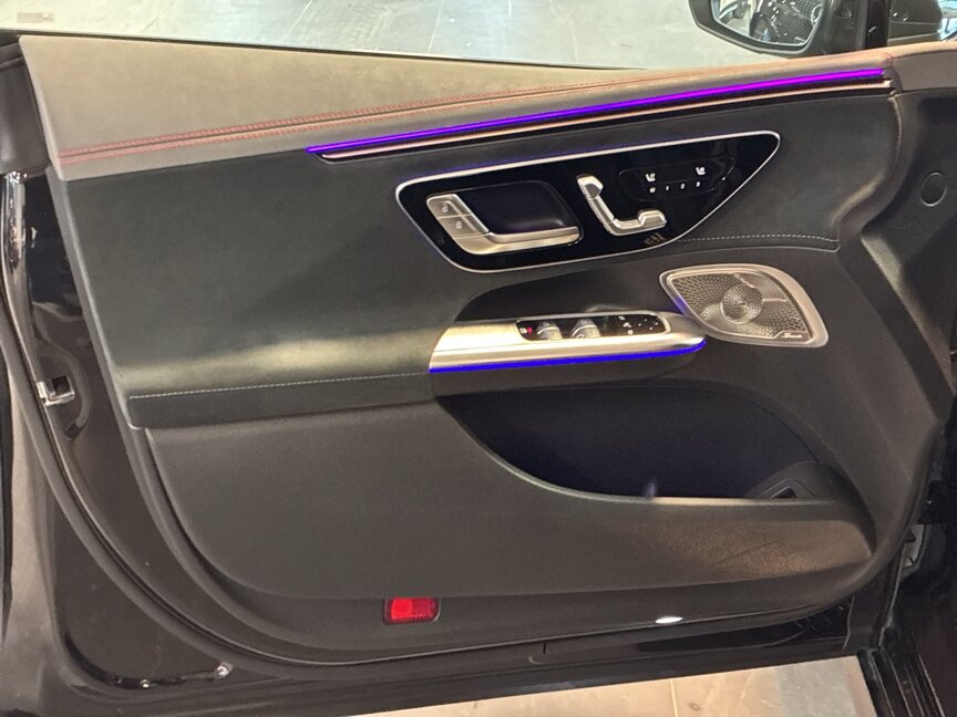 Mercedes-Benz AMG EQE 53 4M+