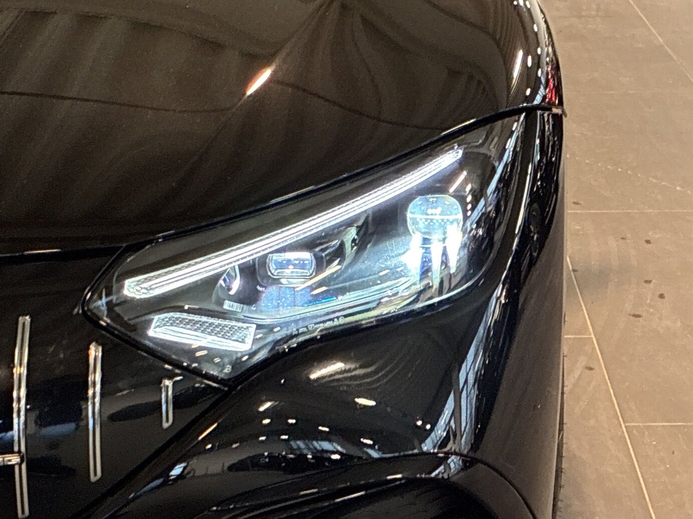 Mercedes-Benz AMG EQE 53 4M+