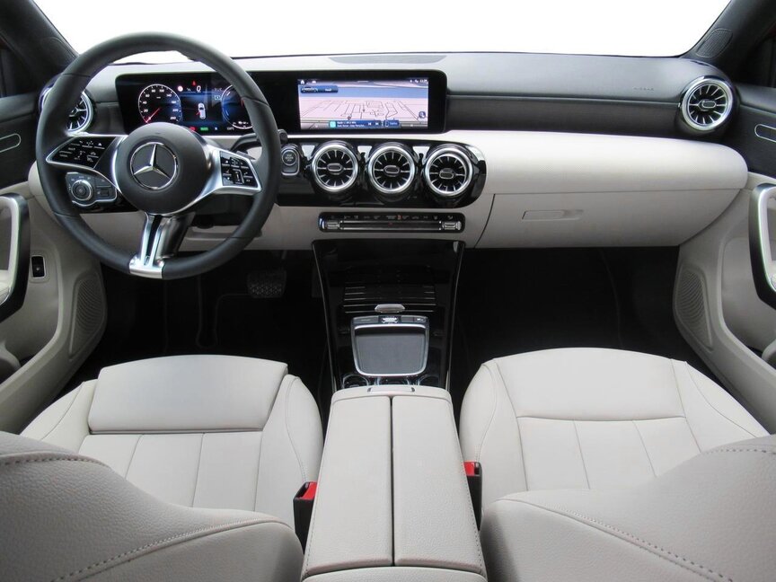 Mercedes-Benz A 250 e Kompaktlimousine