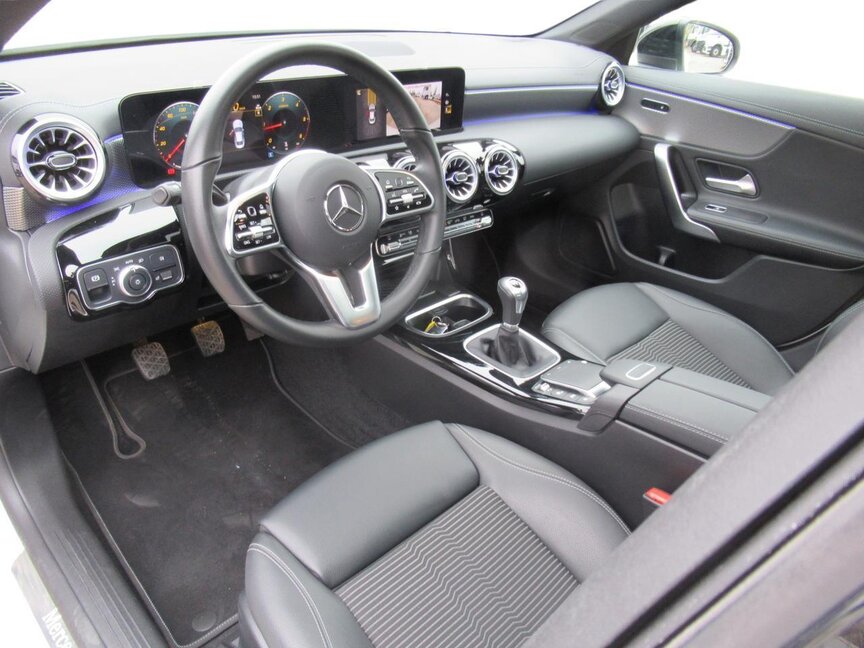 Mercedes-Benz CLA 180 d Coupé