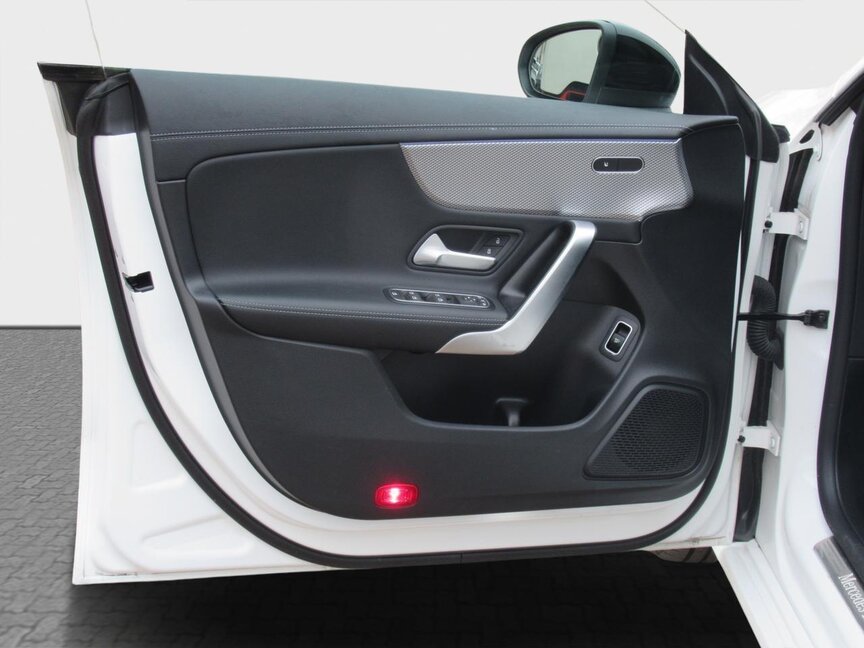 Mercedes-Benz CLA 180 d Coupé