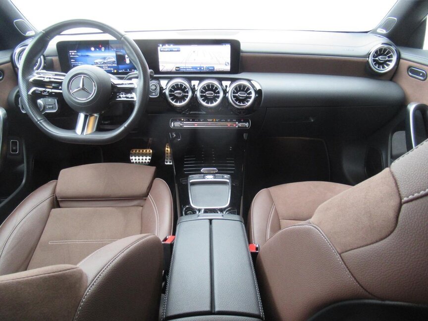 Mercedes-Benz CLA 200 d Shooting Brake