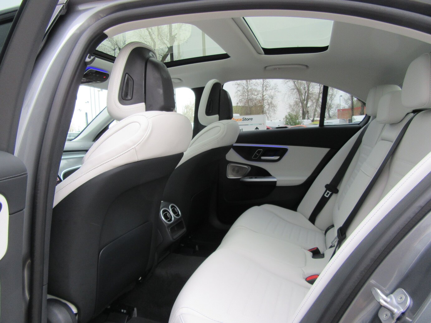 Mercedes-Benz C 300 e 4MATIC