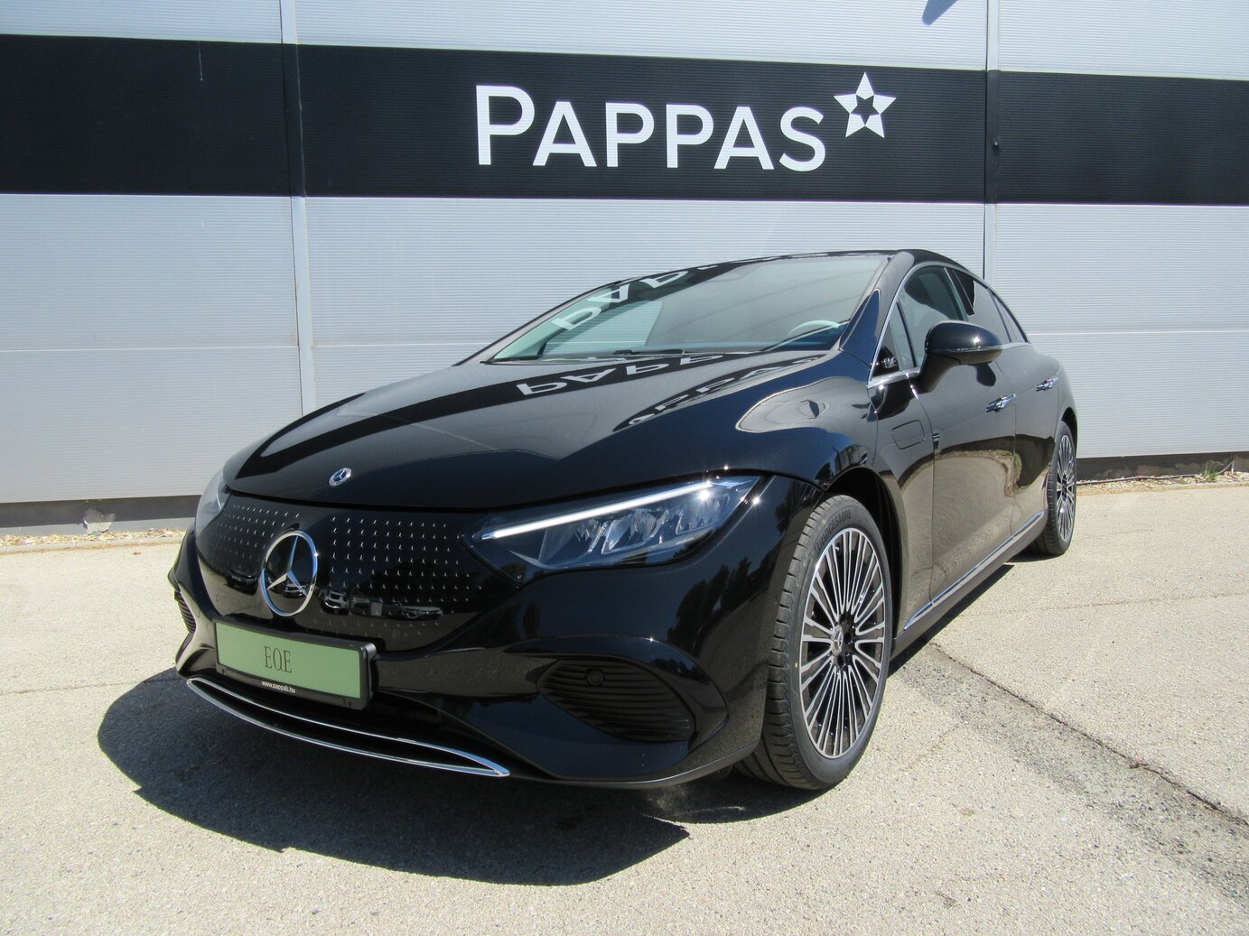 Mercedes-Benz EQE 300