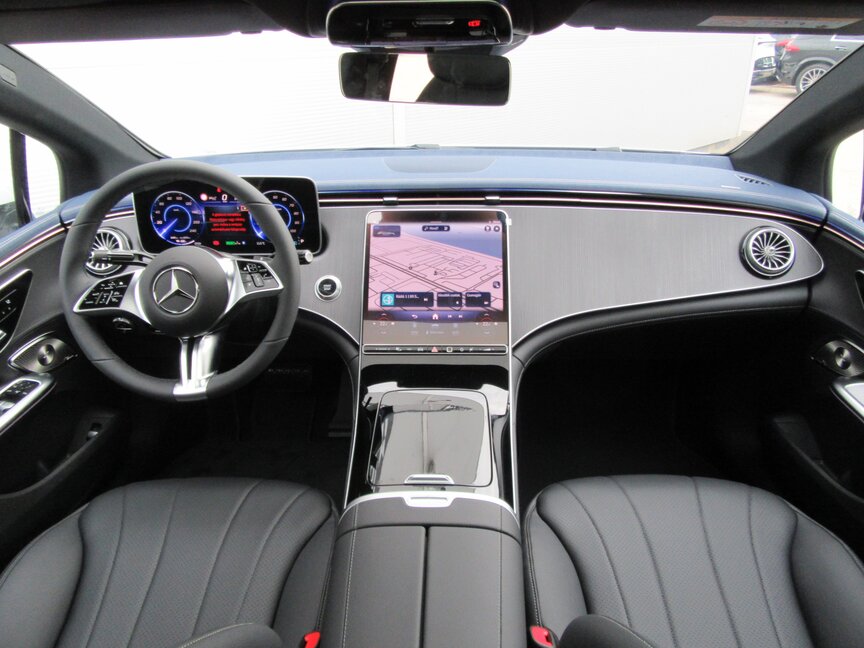 Mercedes-Benz EQE 300