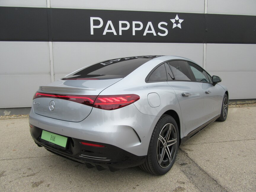 Mercedes-Benz EQE 300