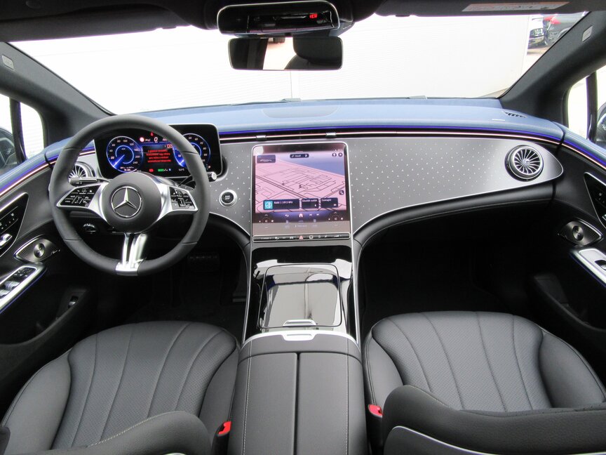 Mercedes-Benz EQE 300