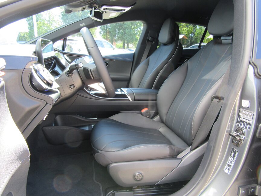 Mercedes-Benz EQE 300