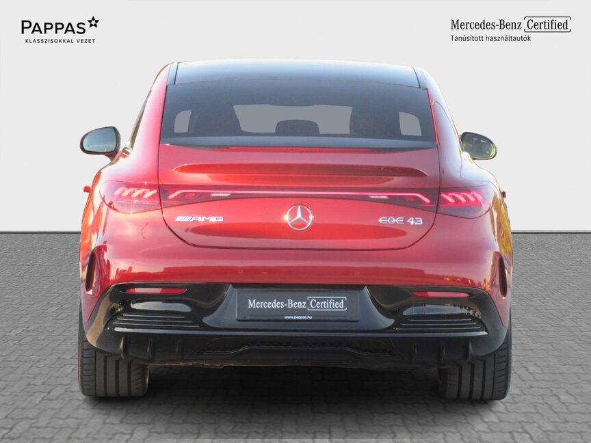 Mercedes-Benz AMG EQE 43 4M