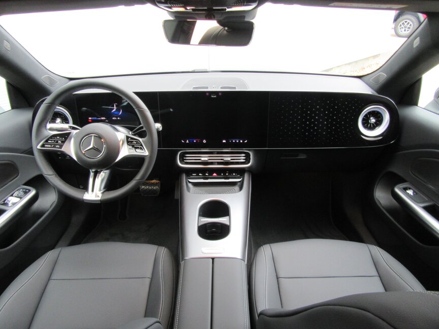 Mercedes-Benz CLA 250+ mit EQ Technologie