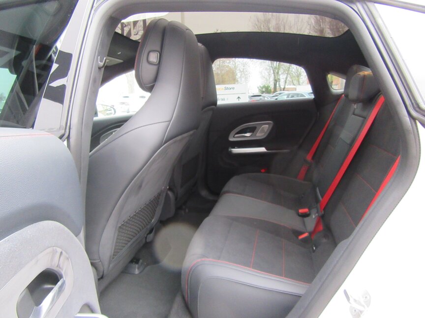 Mercedes-Benz CLA 250+ mit EQ Technologie