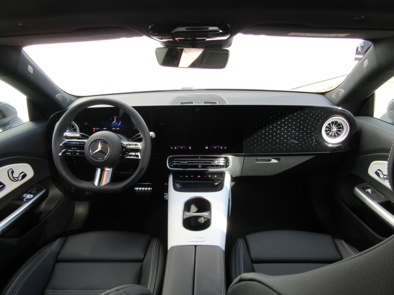 Mercedes-Benz CLA 250+ mit EQ Technologie