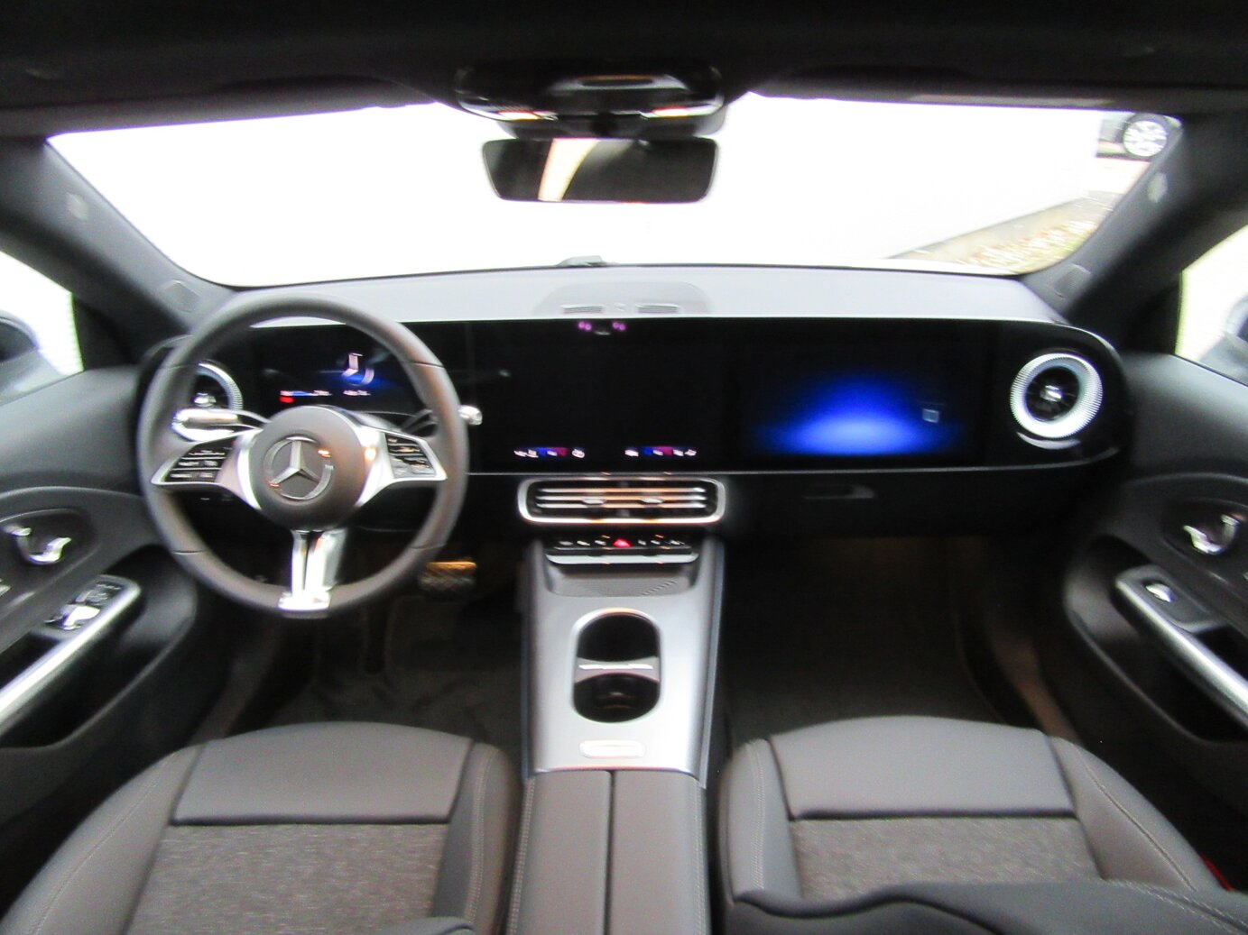 Mercedes-Benz CLA 250+ mit EQ Technologie