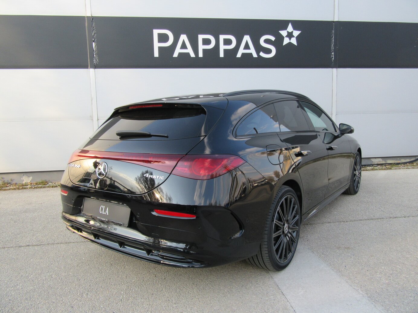 Mercedes-Benz CLA 350 4MATIC Shooting Brake mit EQ Technologie