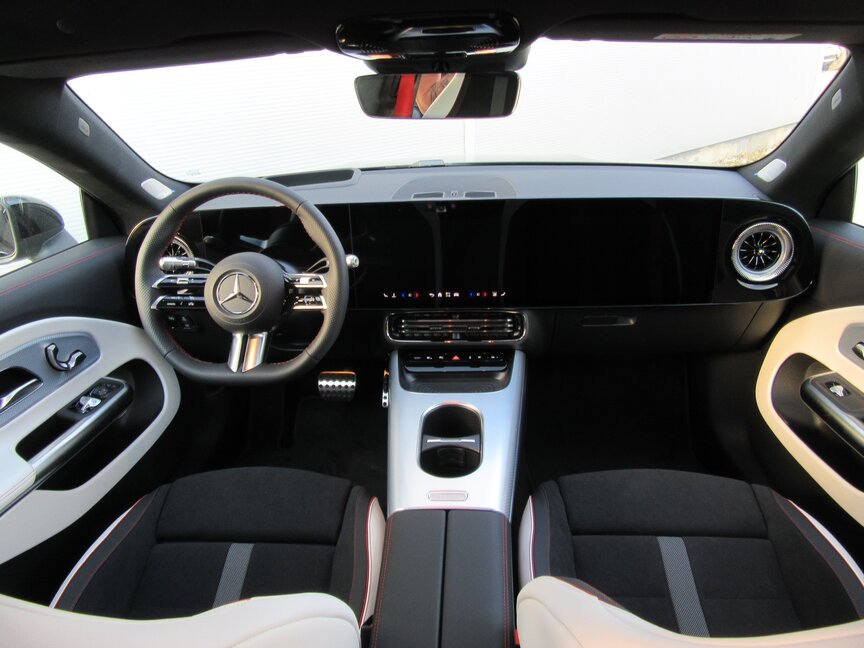 Mercedes-Benz CLA 350 4MATIC Shooting Brake mit EQ Technologie