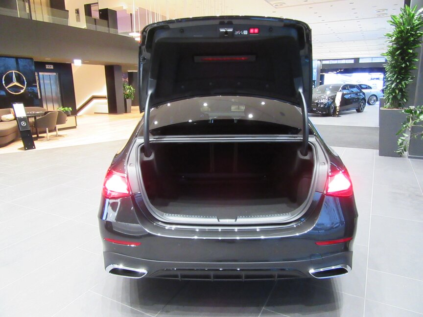 Mercedes-Benz E 220 d 4MATIC Limousine