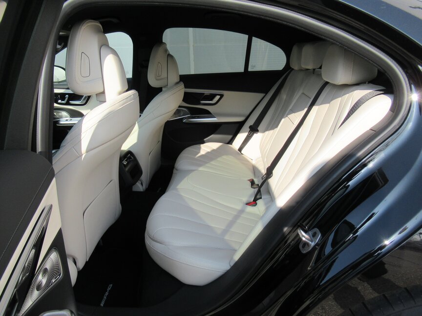 Mercedes-Benz E 200 4MATIC Limousine