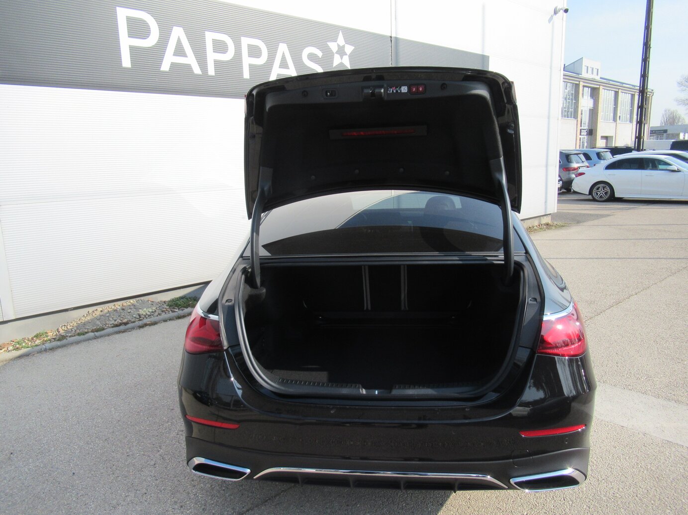 Mercedes-Benz E 200 4MATIC Limousine