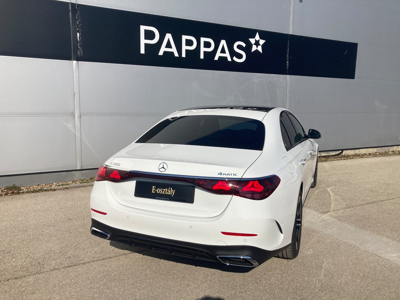 Mercedes-Benz E 200 4MATIC Limousine