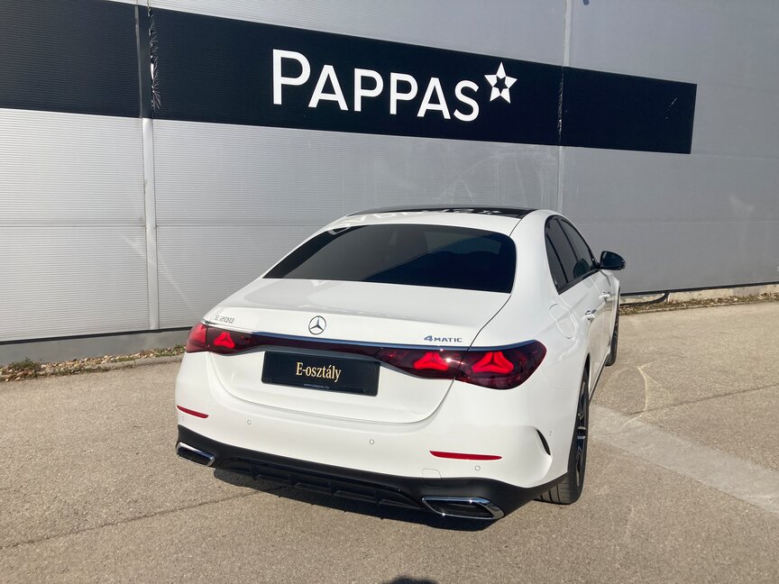 Mercedes-Benz E 200 4MATIC Limousine