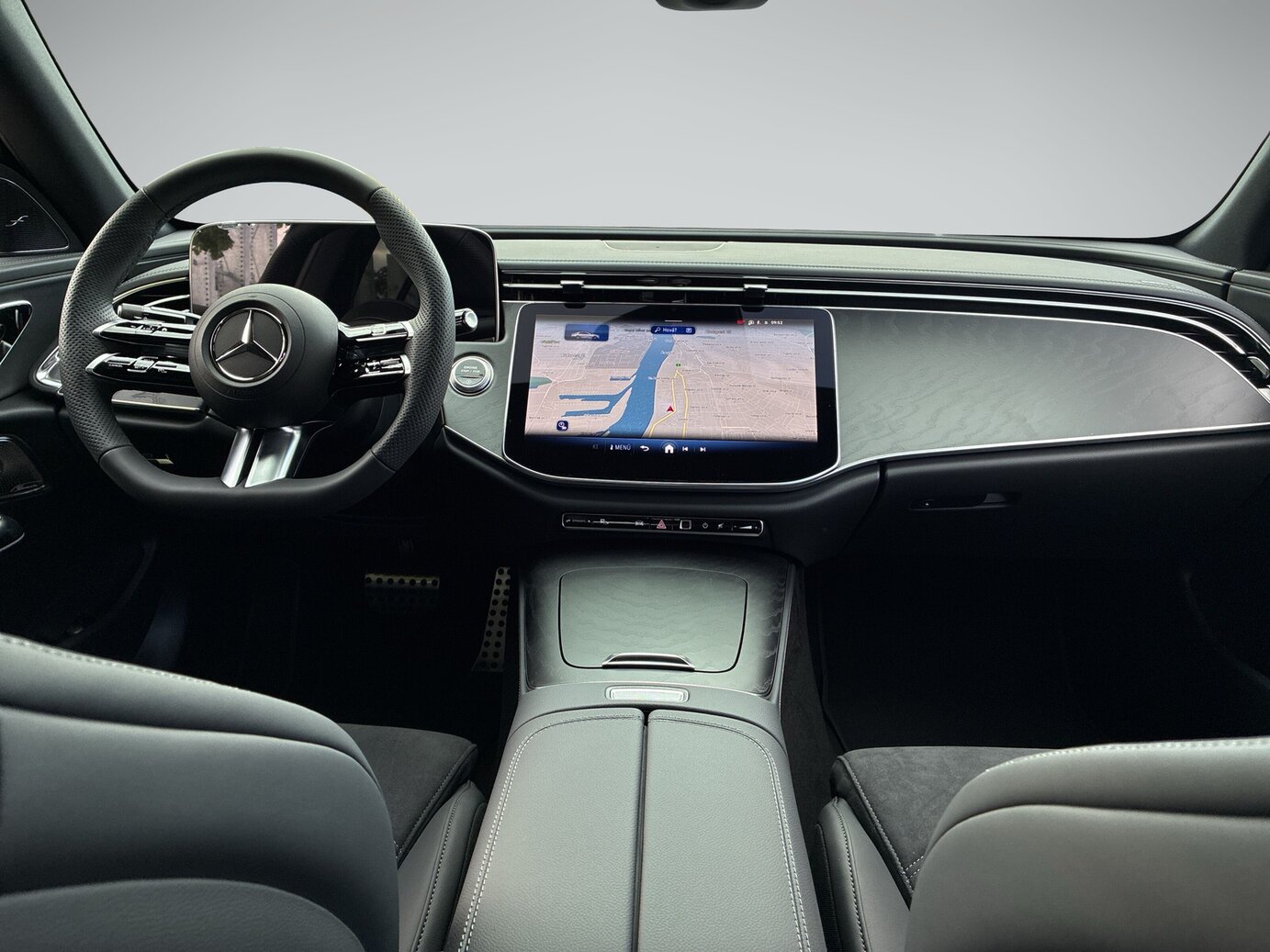 Mercedes-Benz E 200 4MATIC Limousine