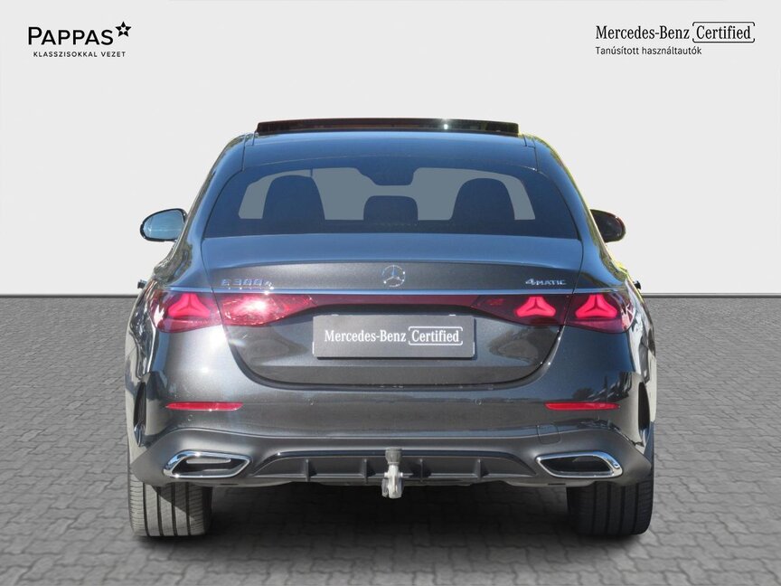 Mercedes-Benz E 300 e 4M