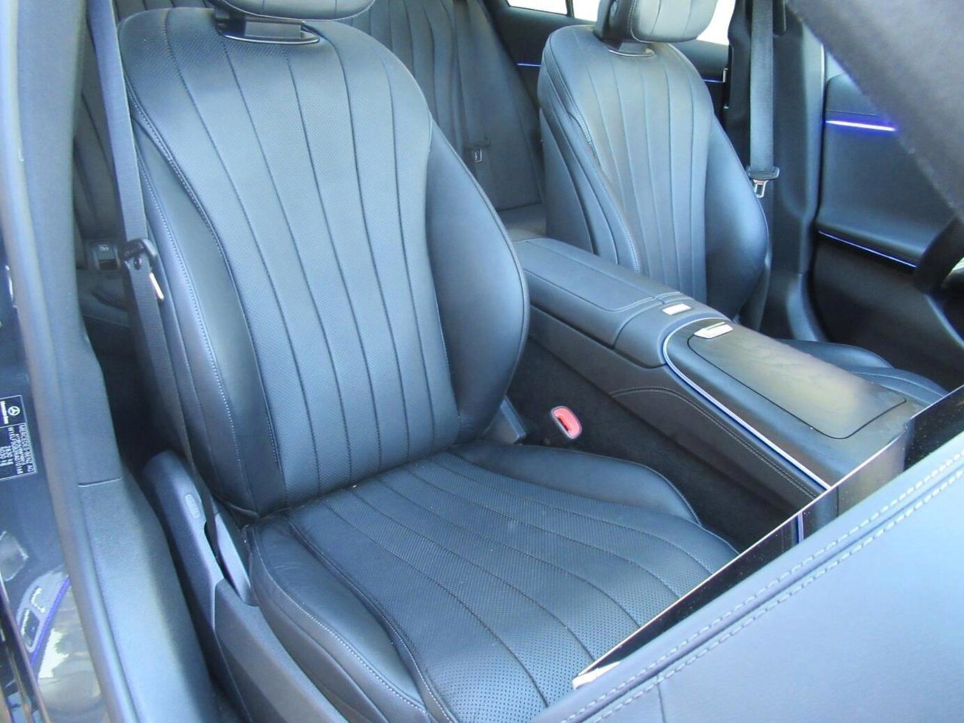 Mercedes-Benz E 300 e 4M