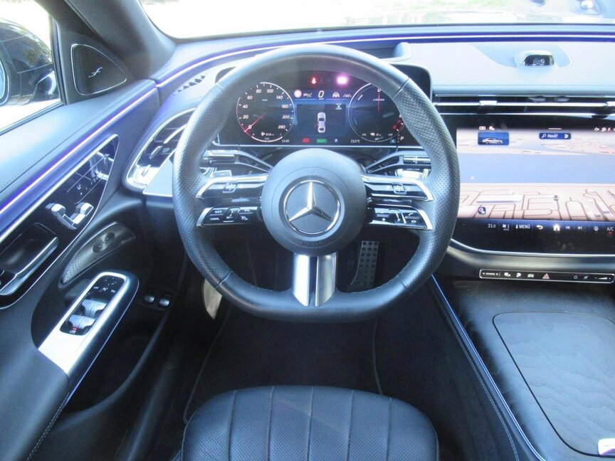 Mercedes-Benz E 300 e 4M