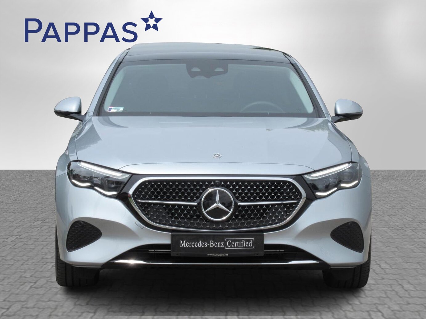 Mercedes-Benz E 300 e 4M