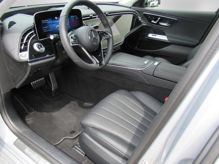 Mercedes-Benz E 300 e 4M