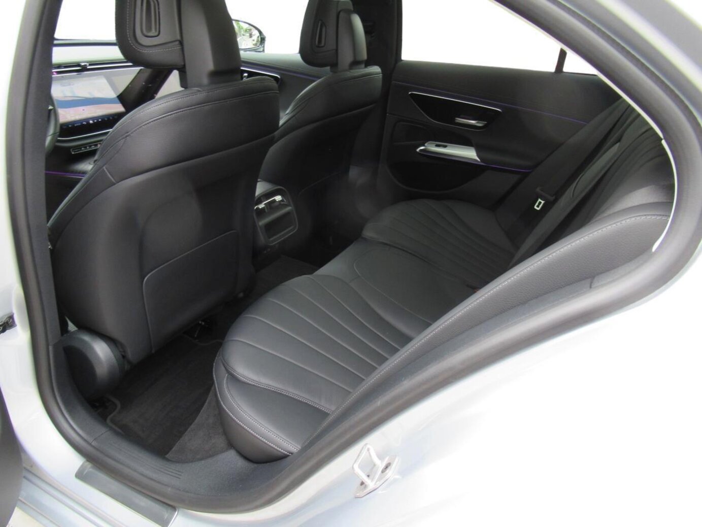 Mercedes-Benz E 300 e 4M