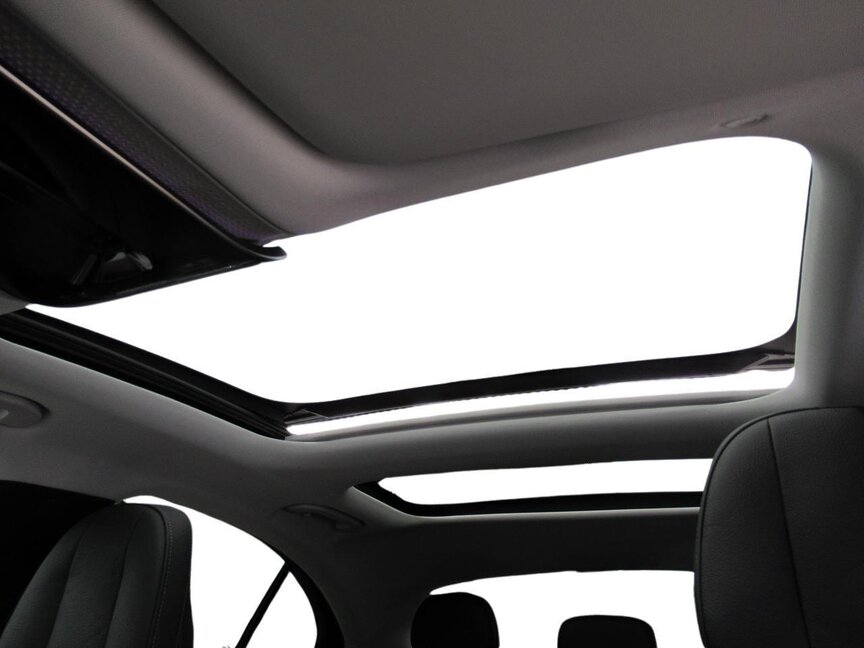 Mercedes-Benz E 300 e 4M