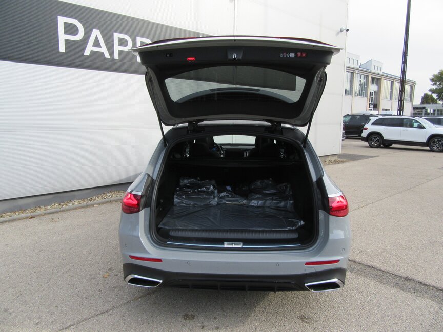 Mercedes-Benz E 300 de 4MATIC T-Modell mit EQ Hybrid Technologie
