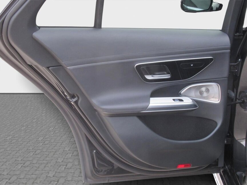 Mercedes-Benz E 300 de 4M T-Modell